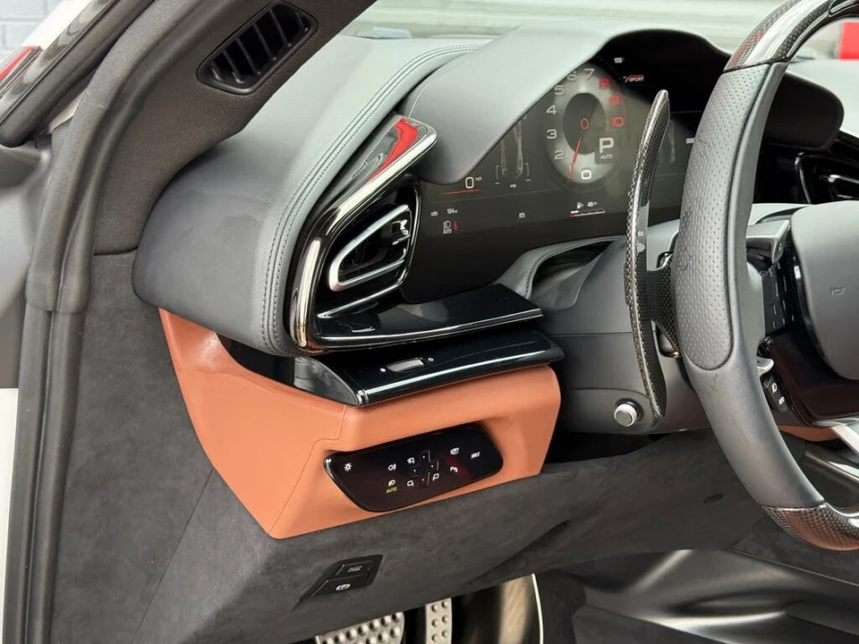 2025 Ferrari Purosangue - Image 26 of 31