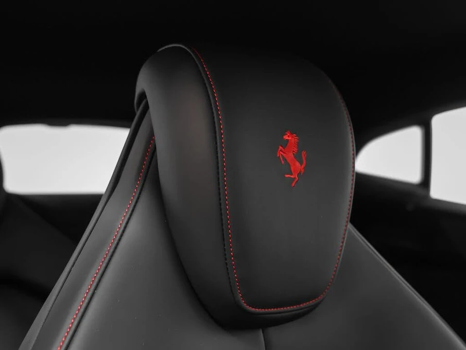 2025 Ferrari Purosangue - Image 24 of 31
