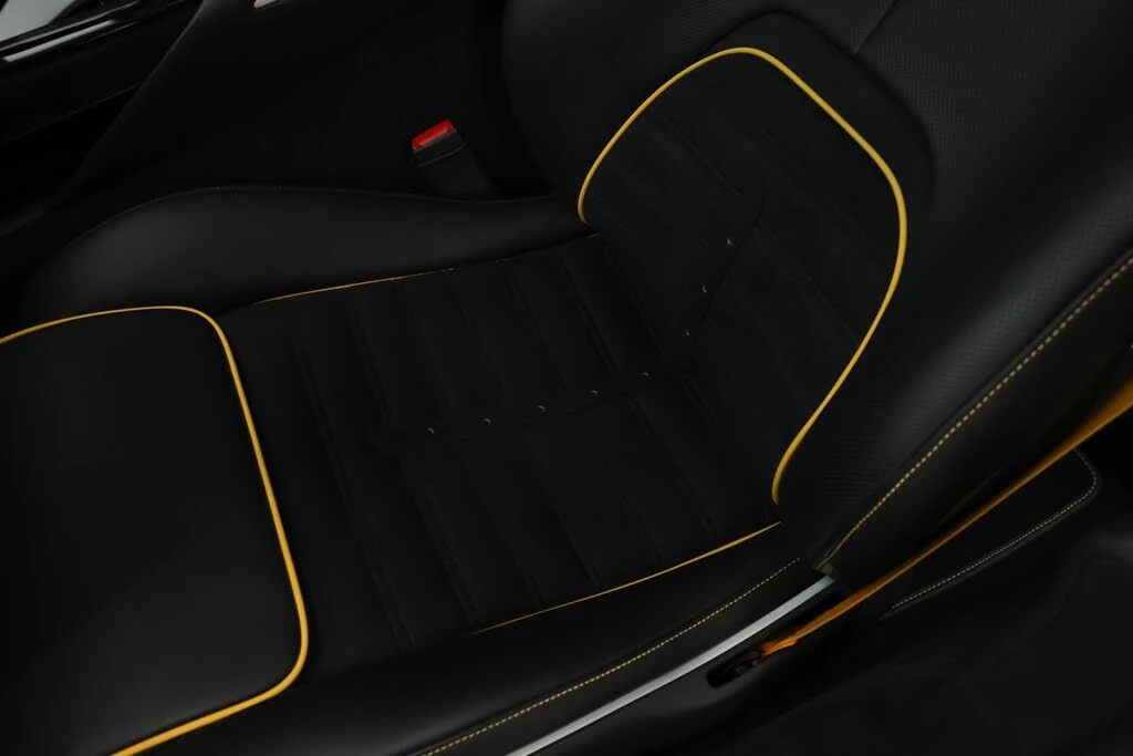 2025 Ferrari Purosangue - Image 17 of 31
