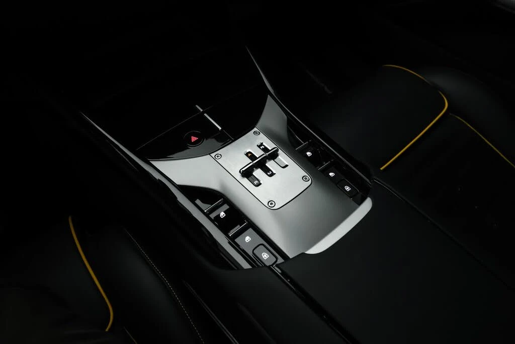 2025 Ferrari Purosangue - Image 13 of 31
