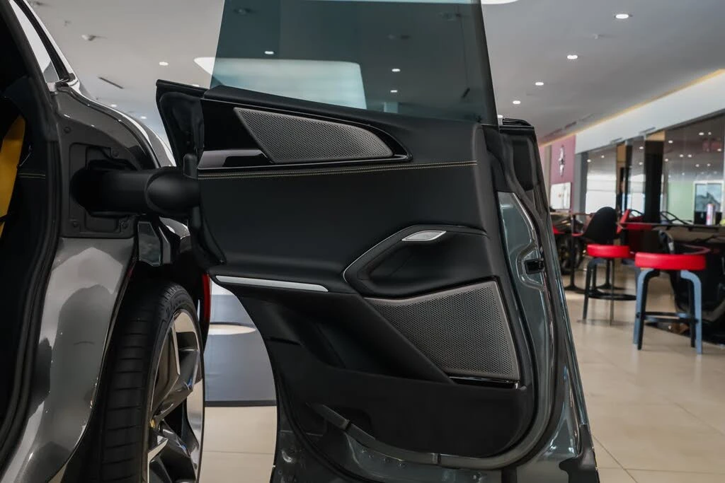 2025 Ferrari Purosangue - Image 22 of 31