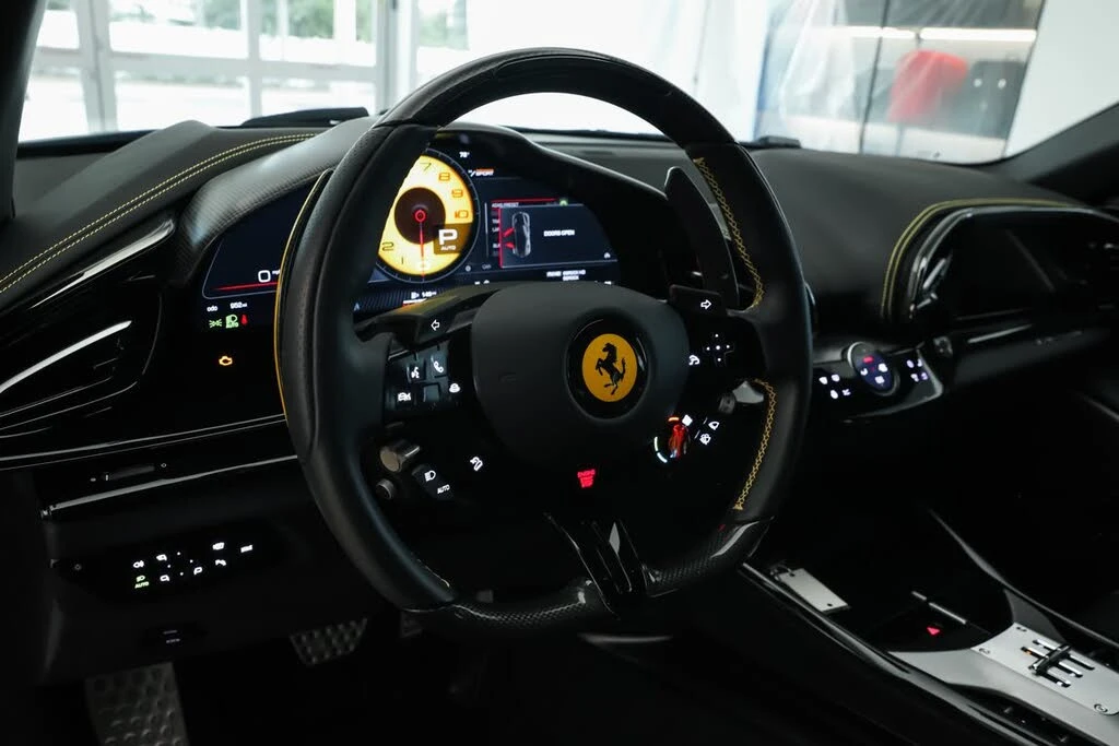 2025 Ferrari Purosangue - Image 25 of 31