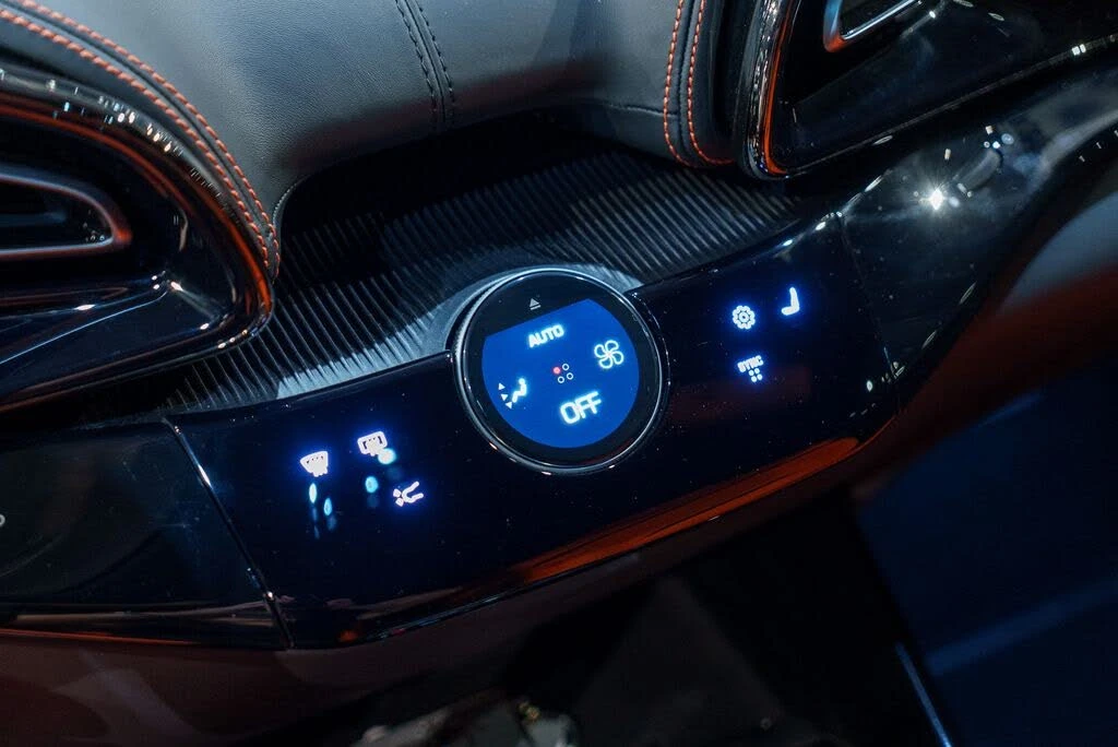 2025 Ferrari Purosangue - Image 30 of 31