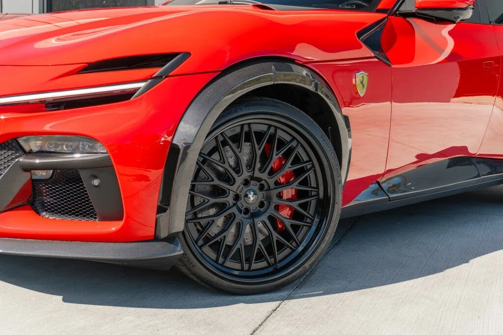 2025 Ferrari Purosangue - Image 25 of 31