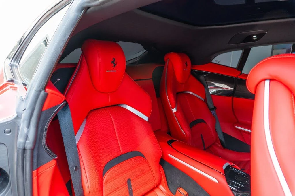 2025 Ferrari Purosangue - Image 14 of 31