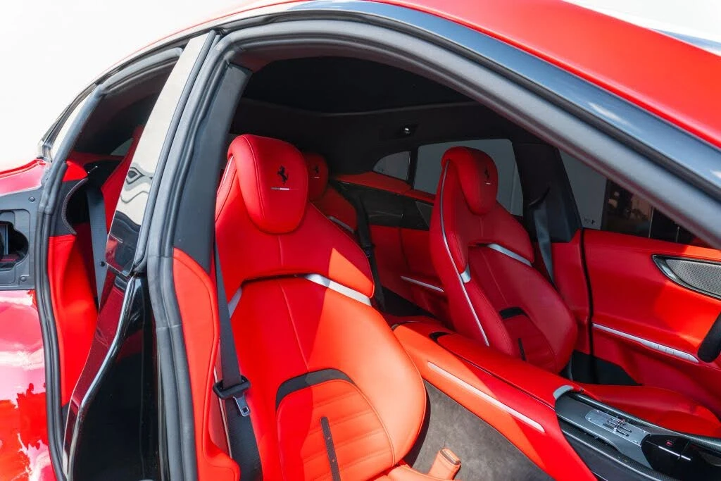 2025 Ferrari Purosangue - Image 13 of 31