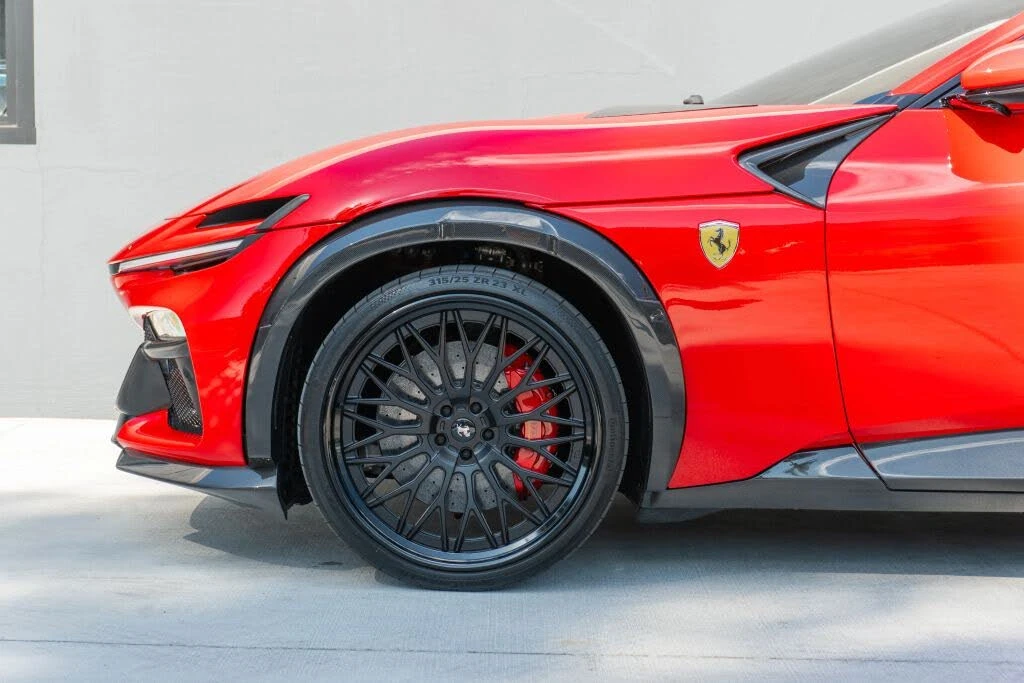 2025 Ferrari Purosangue - Image 17 of 31