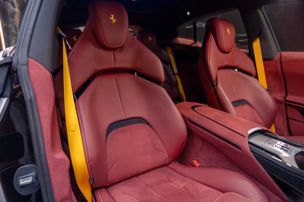 2025 Ferrari Purosangue - Image 30 of 31
