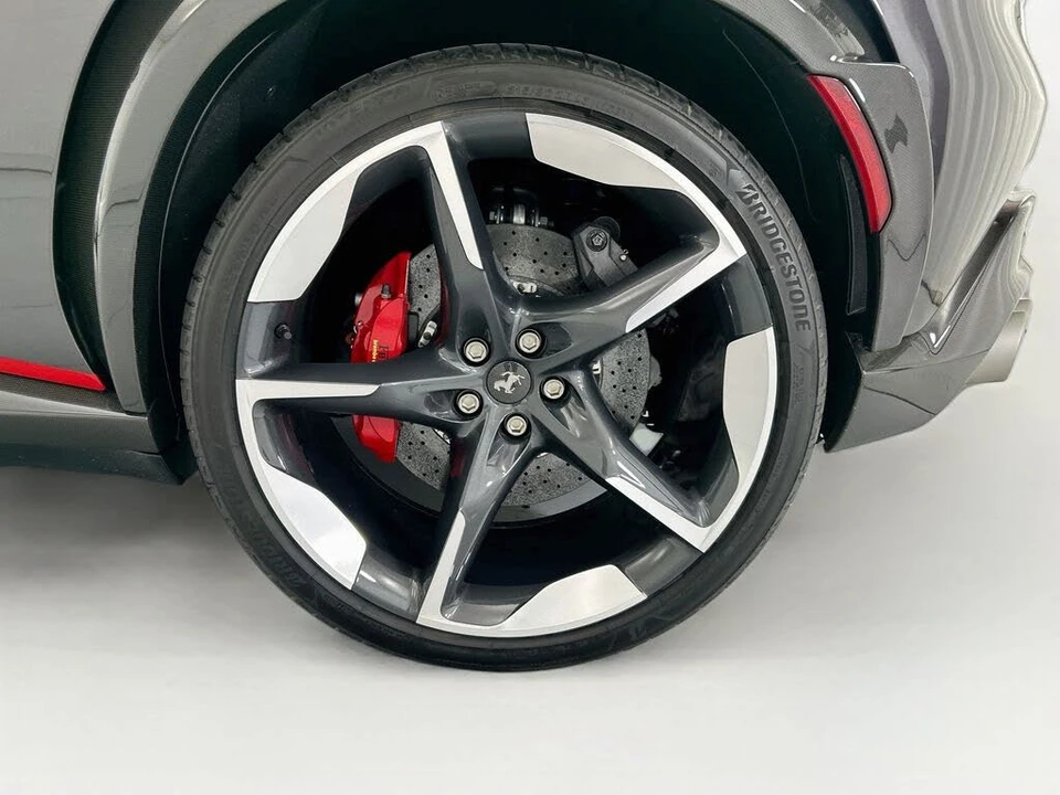 2025 Ferrari Purosangue - Image 31 of 31
