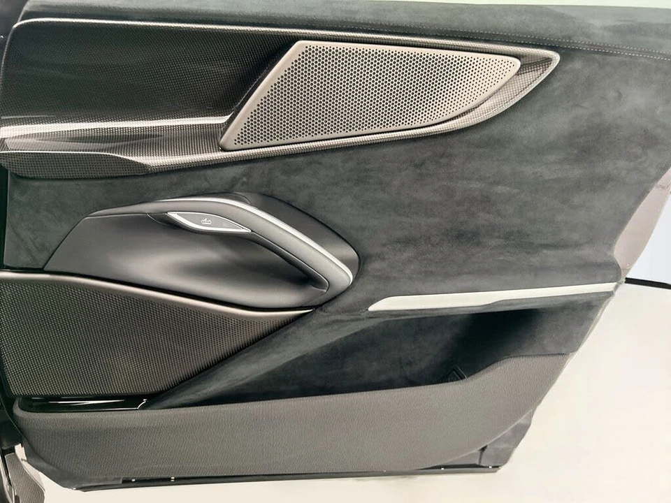 2025 Ferrari Purosangue - Image 23 of 31