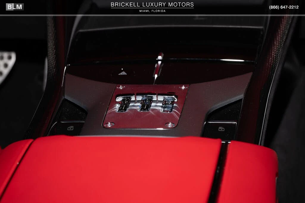 2025 Ferrari Purosangue - Image 27 of 31