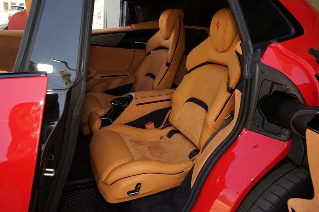 2025 Ferrari Purosangue - Image 20 of 31