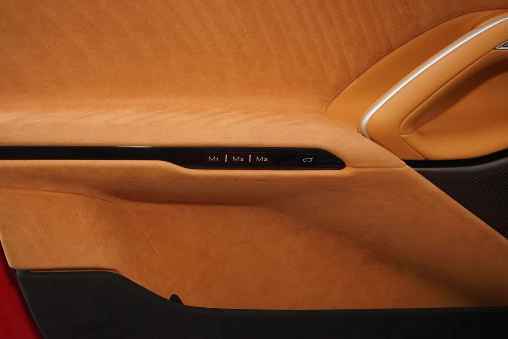 2025 Ferrari Purosangue - Image 24 of 31