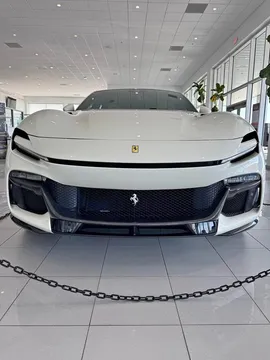 2025 Ferrari Purosangue Base