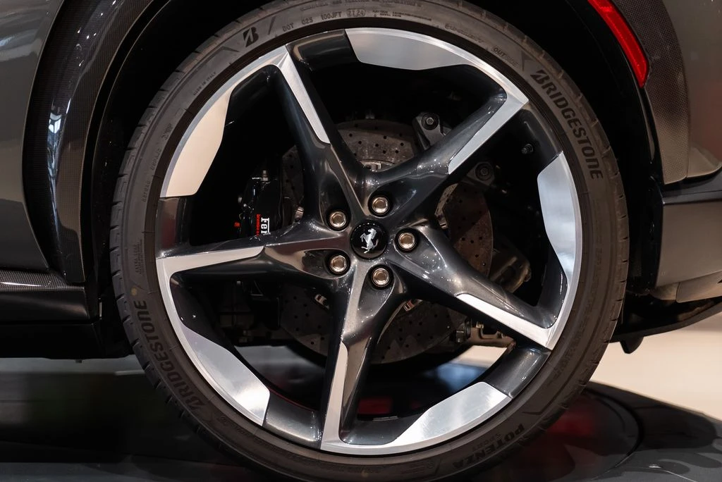2025 Ferrari Purosangue - Image 14 of 31