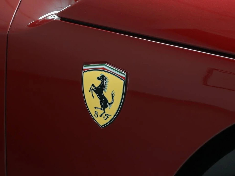 2025 Ferrari Purosangue - Image 10 of 31