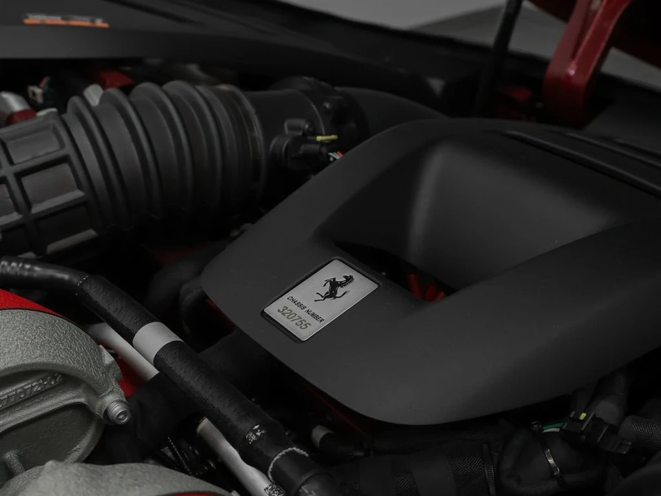 2025 Ferrari Purosangue - Image 16 of 31
