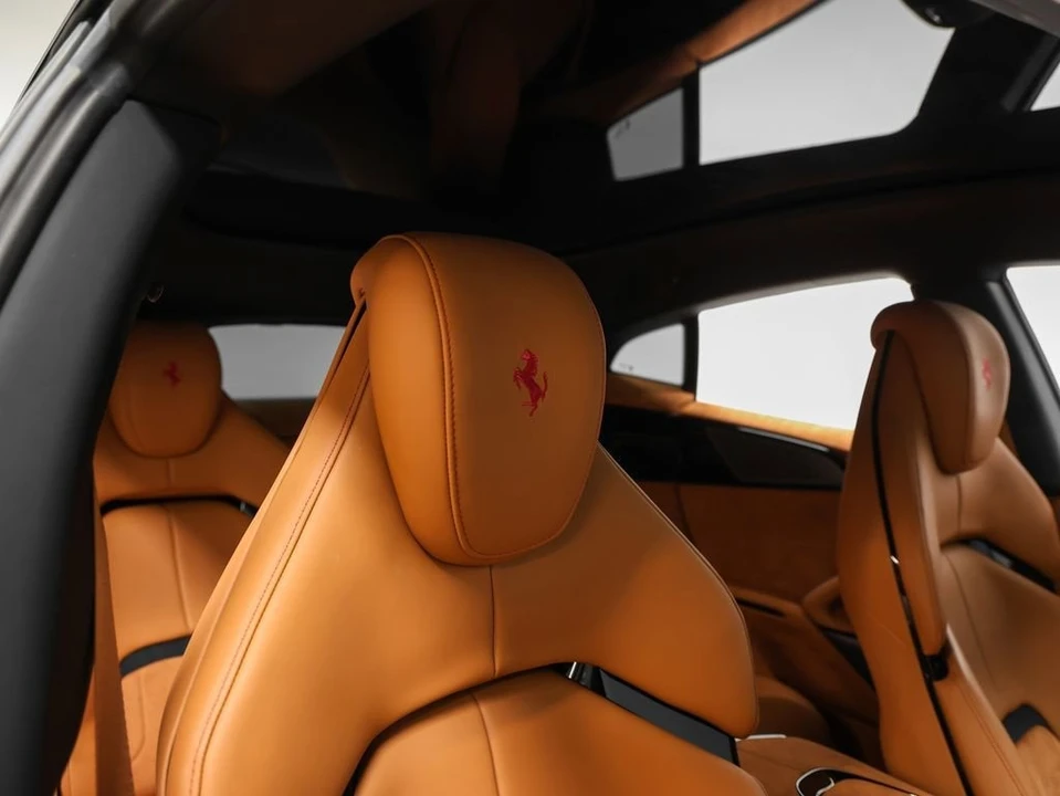 2025 Ferrari Purosangue - Image 22 of 31