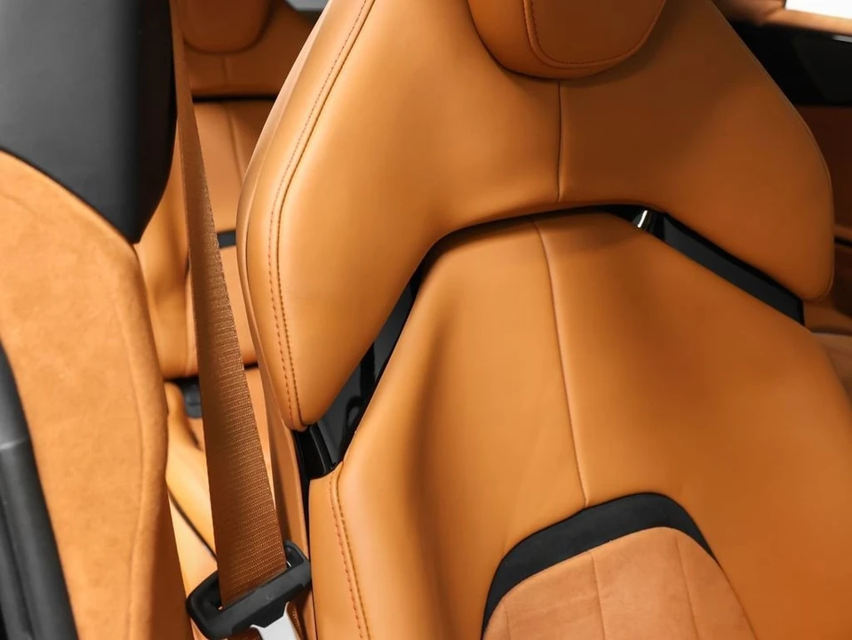 2025 Ferrari Purosangue - Image 23 of 31