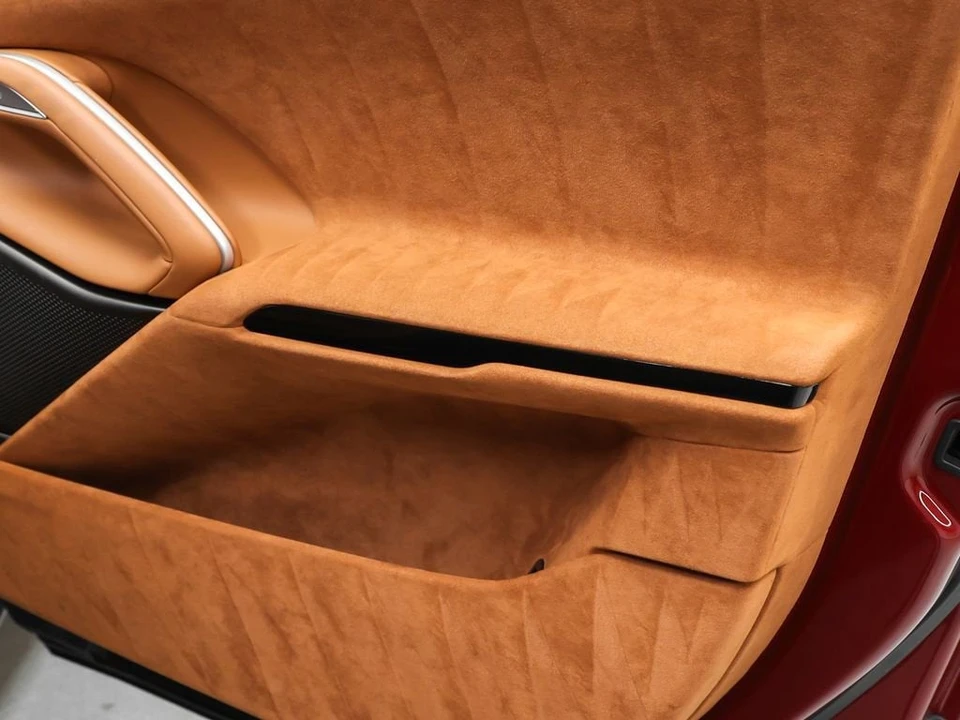 2025 Ferrari Purosangue - Image 30 of 31