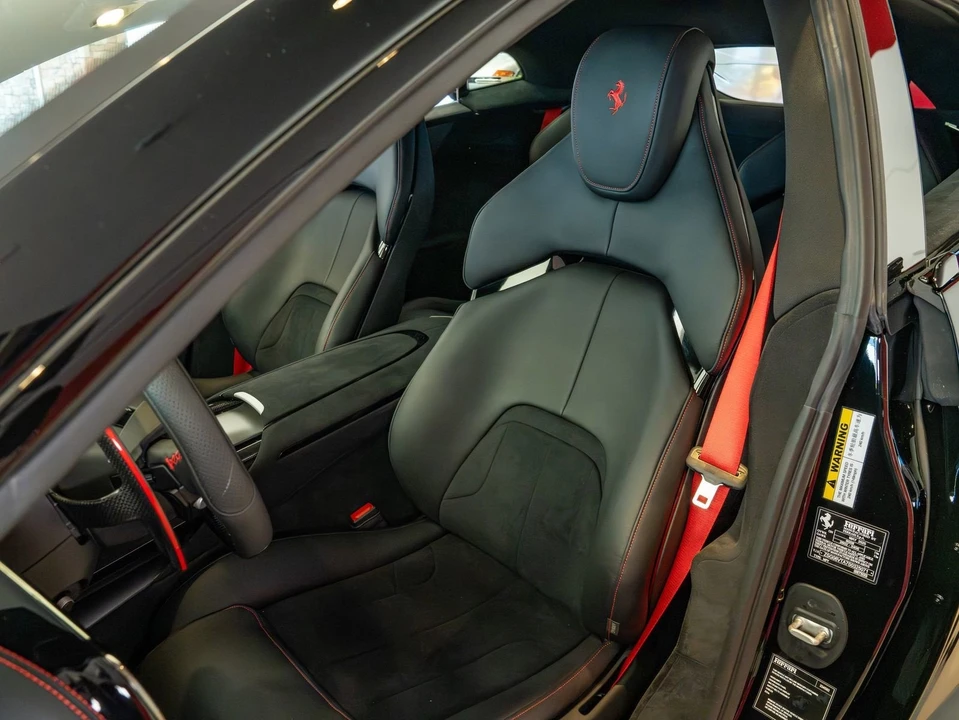 2025 Ferrari Purosangue - Image 11 of 31