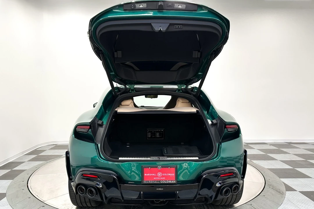 2025 Ferrari Purosangue - Image 9 of 12