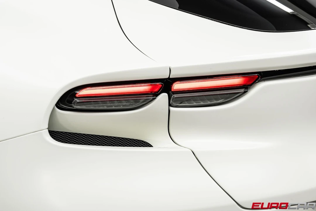 2025 Ferrari Purosangue - Image 26 of 31