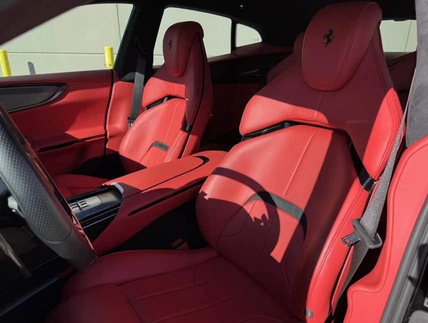 2025 Ferrari Purosangue - Image 5 of 5
