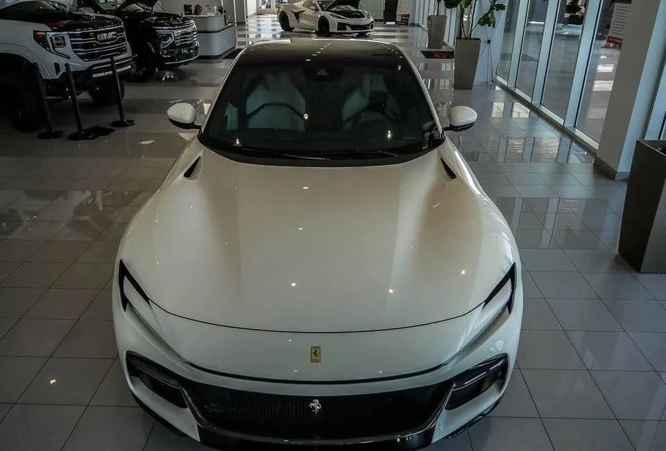 2025 Ferrari Purosangue - Image 5 of 20