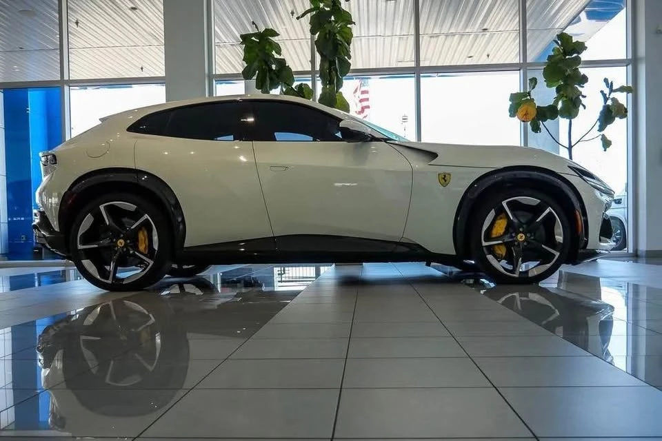 2025 Ferrari Purosangue - Image 11 of 20