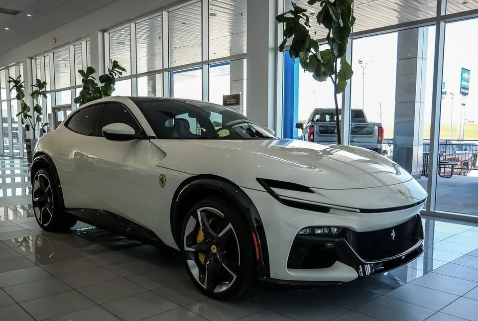 2025 Ferrari Purosangue - Image 3 of 20