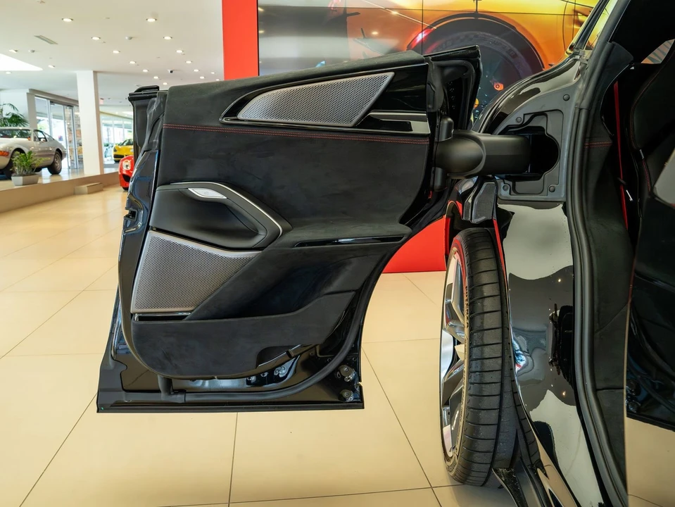 2025 Ferrari Purosangue - Image 30 of 31