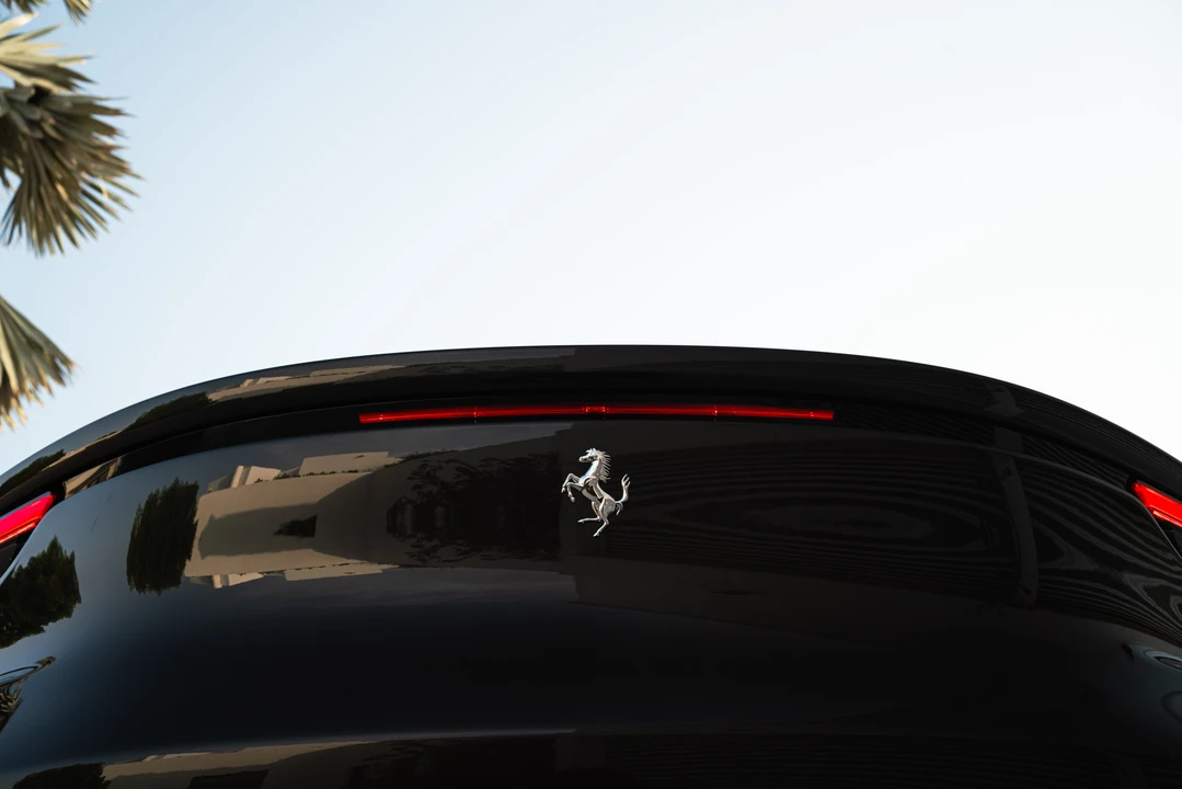 2025 Ferrari Purosangue - Image 16 of 31