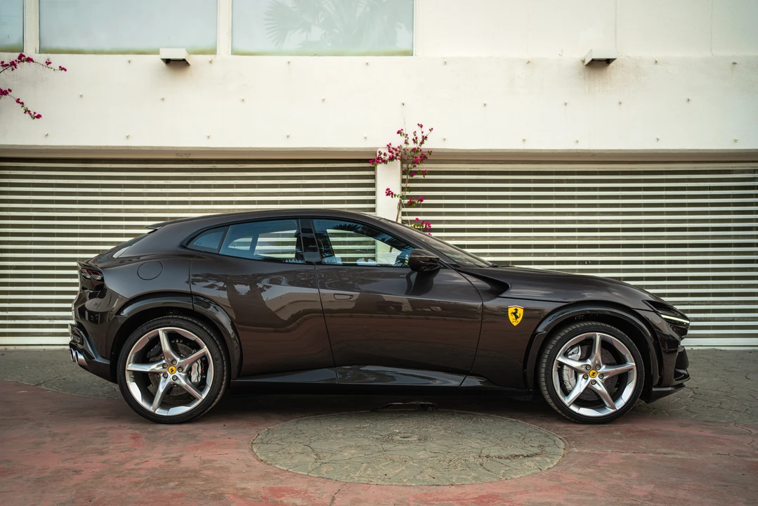 2025 Ferrari Purosangue - Image 4 of 31