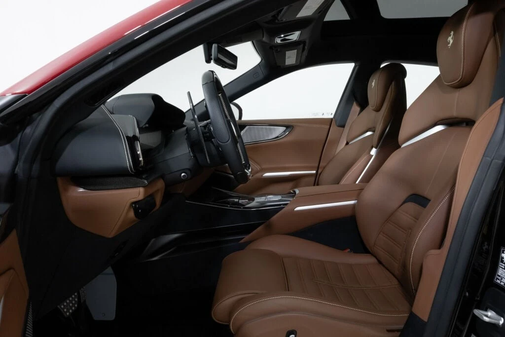 2025 Ferrari Purosangue - Image 4 of 31