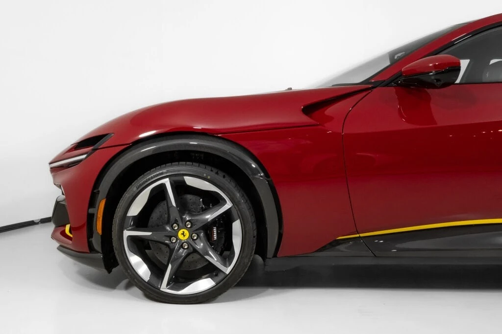2025 Ferrari Purosangue - Image 12 of 31