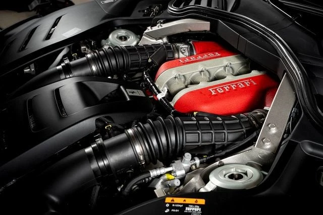 2025 Ferrari Purosangue - Image 14 of 31