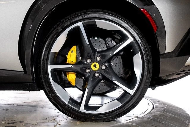 2025 Ferrari Purosangue - Image 18 of 31
