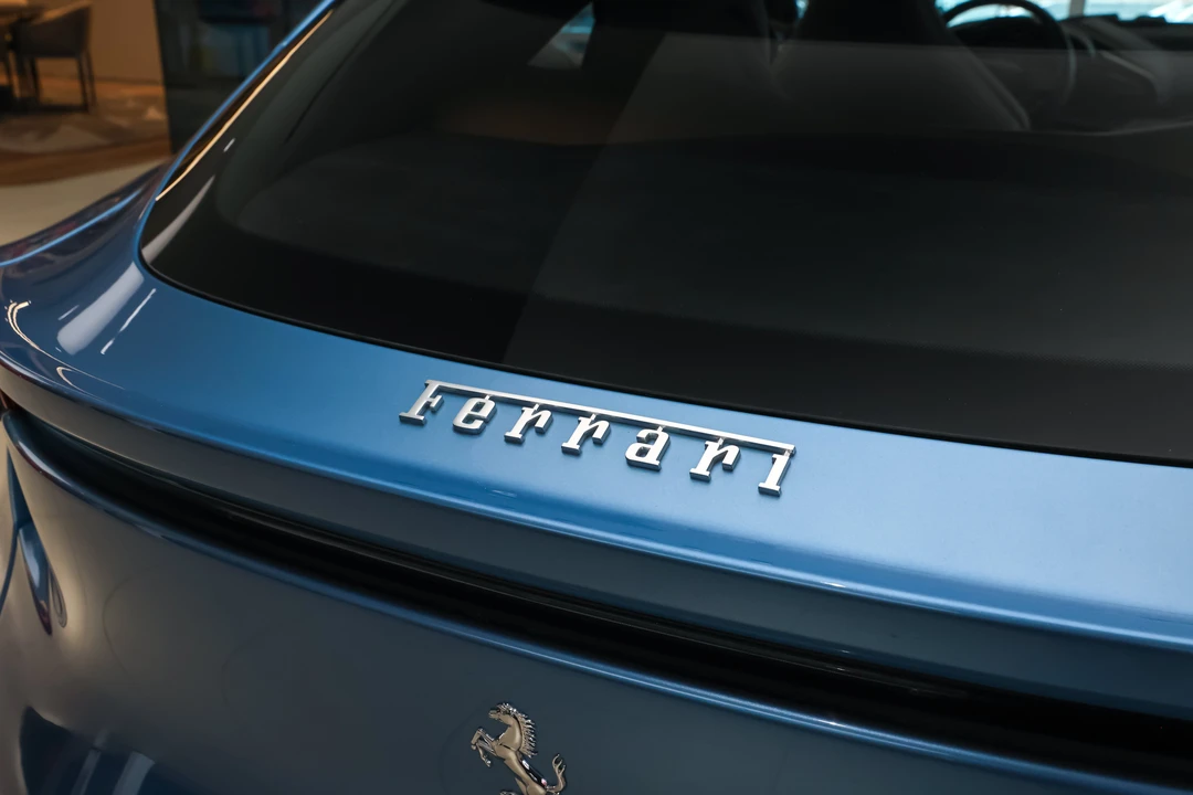 2025 Ferrari Purosangue - Image 14 of 31