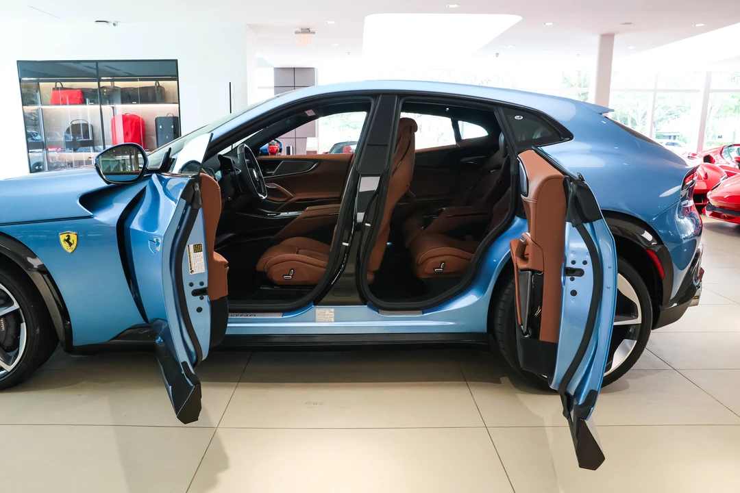 2025 Ferrari Purosangue - Image 20 of 31