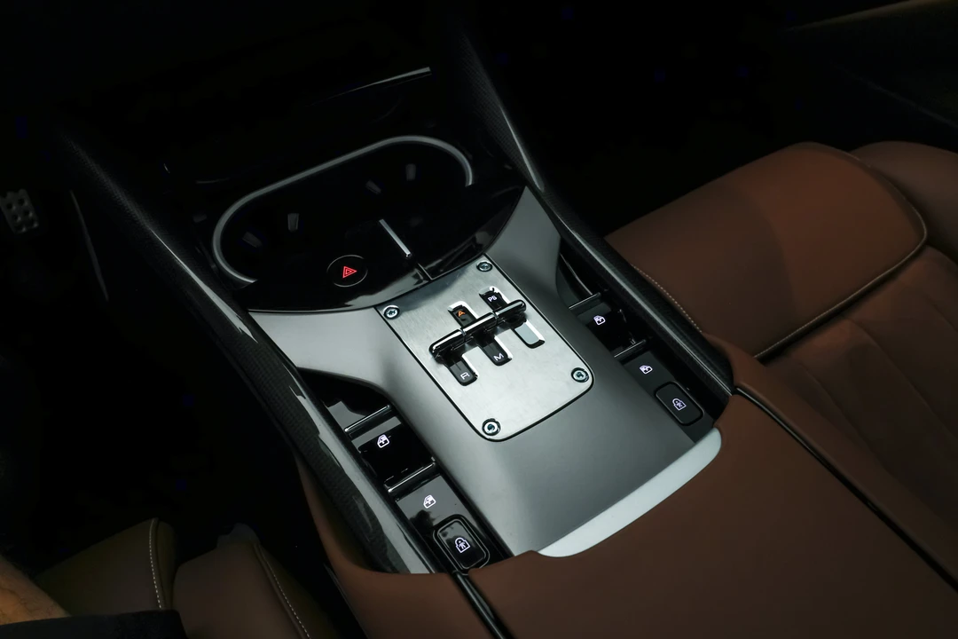 2025 Ferrari Purosangue - Image 11 of 31