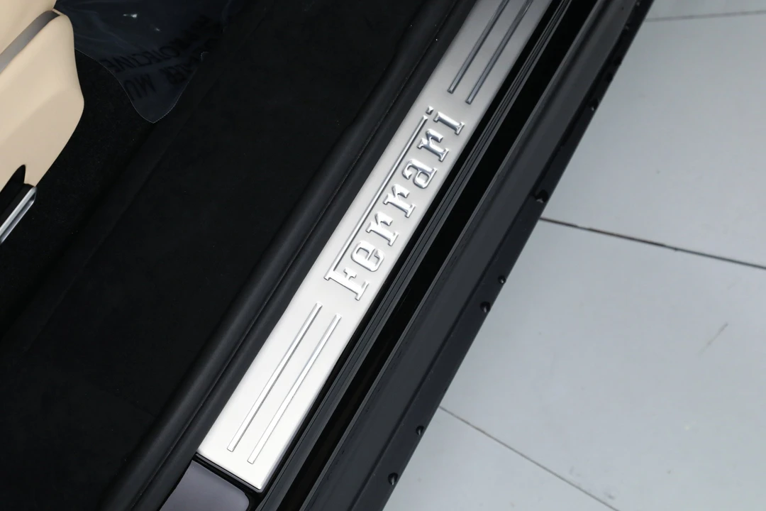 2025 Ferrari Purosangue - Image 24 of 31