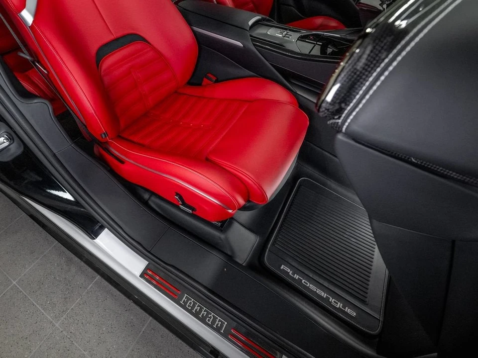 2025 Ferrari Purosangue - Image 24 of 31