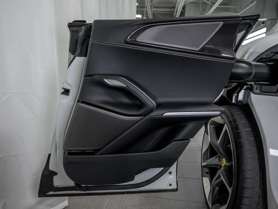2025 Ferrari Purosangue - Image 20 of 31