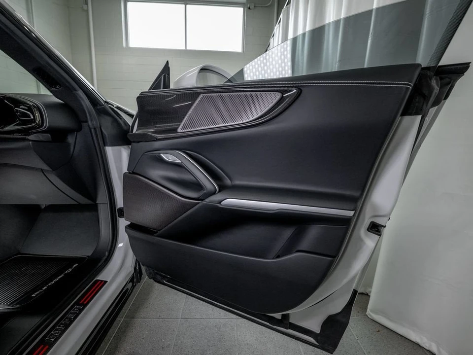 2025 Ferrari Purosangue - Image 26 of 31