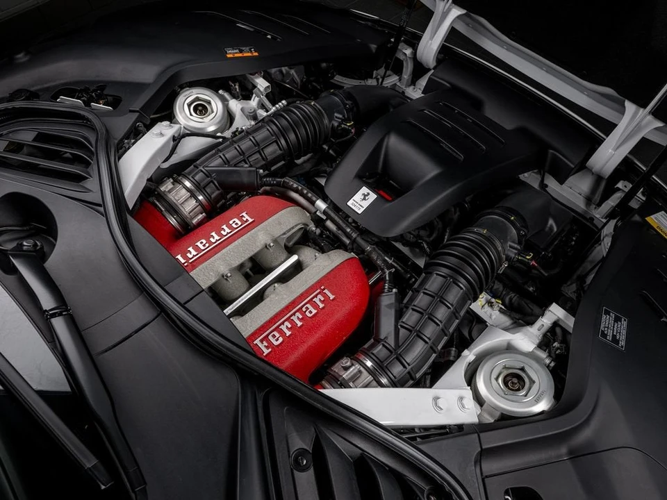 2025 Ferrari Purosangue - Image 14 of 31
