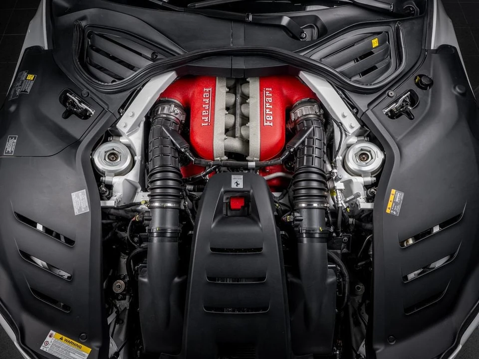 2025 Ferrari Purosangue - Image 13 of 31
