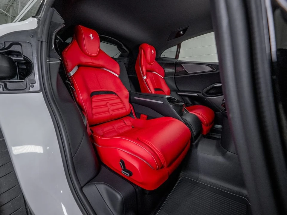 2025 Ferrari Purosangue - Image 21 of 31
