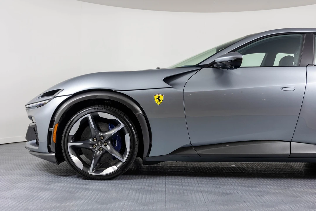 2025 Ferrari Purosangue - Image 10 of 31