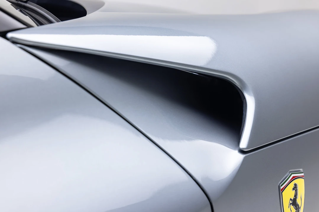 2025 Ferrari Purosangue - Image 27 of 31